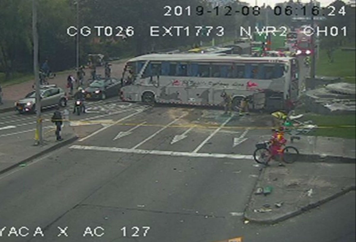 Accidente de bus en la Calle 127 con Av. Boyacá