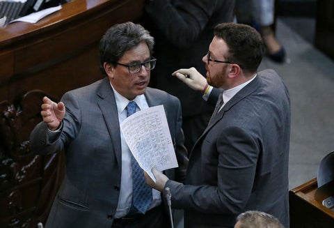 Ministro de Hacienda, Alberto Carrasquilla, en votación de reforma tributaria en el Congreso.
