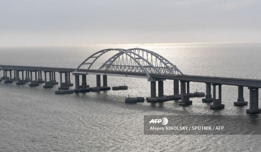 Puente ferrocarril entre Rusia y Crimea