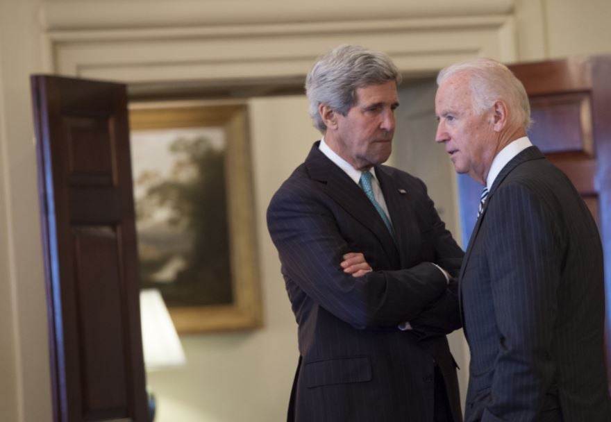 John Kerry y Joe Biden