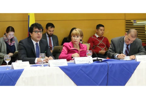 Ministra de Trabajo, Alicia Arango en mesa de concertación del salario mínimo de 2020