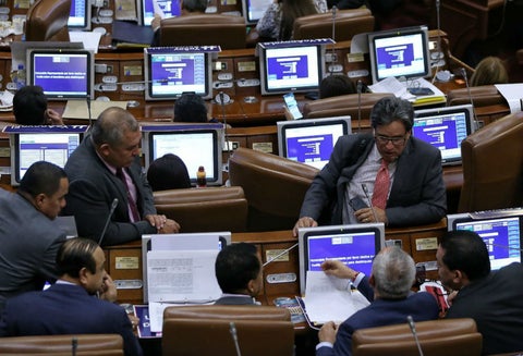 Ministro Alberto Carrasquilla en debate Ley de Crecimiento Económico en la Cámara de Representantes.