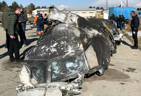 Restos del avión ucraniano derribado por Irán.