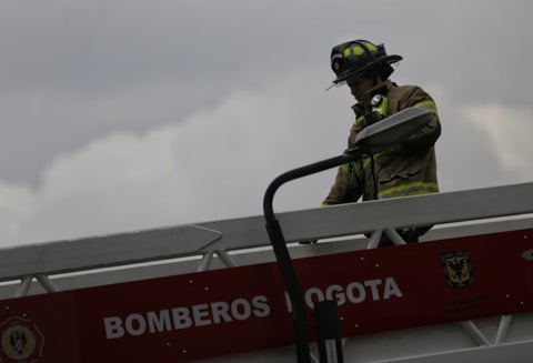 Incendio en fabrica de pinturas