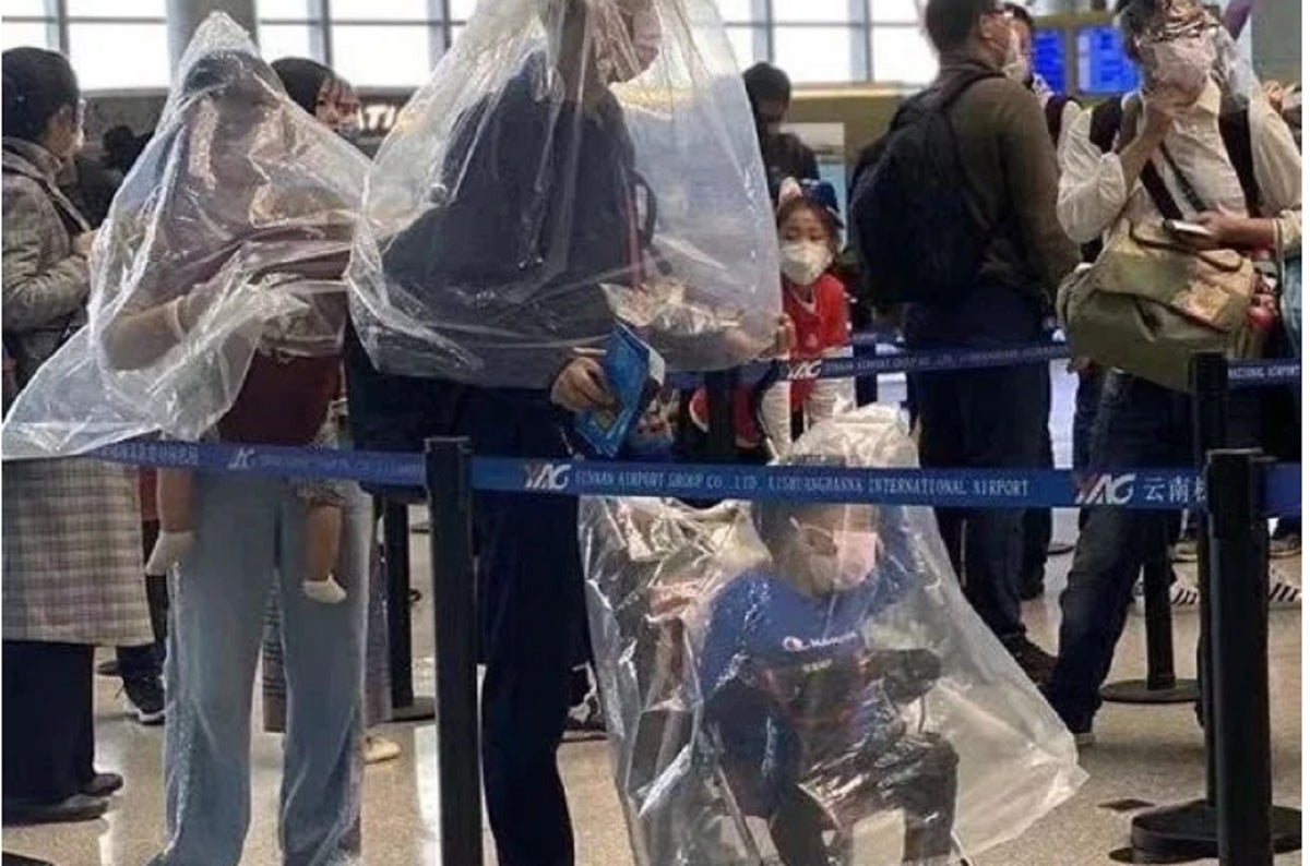 Improvisadas tácticas de los chinos para evitar el coronavirus