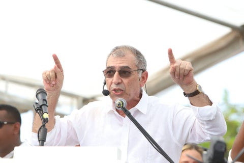 El mandatario se posesionó en una ceremonia realizada en La Perimetral.