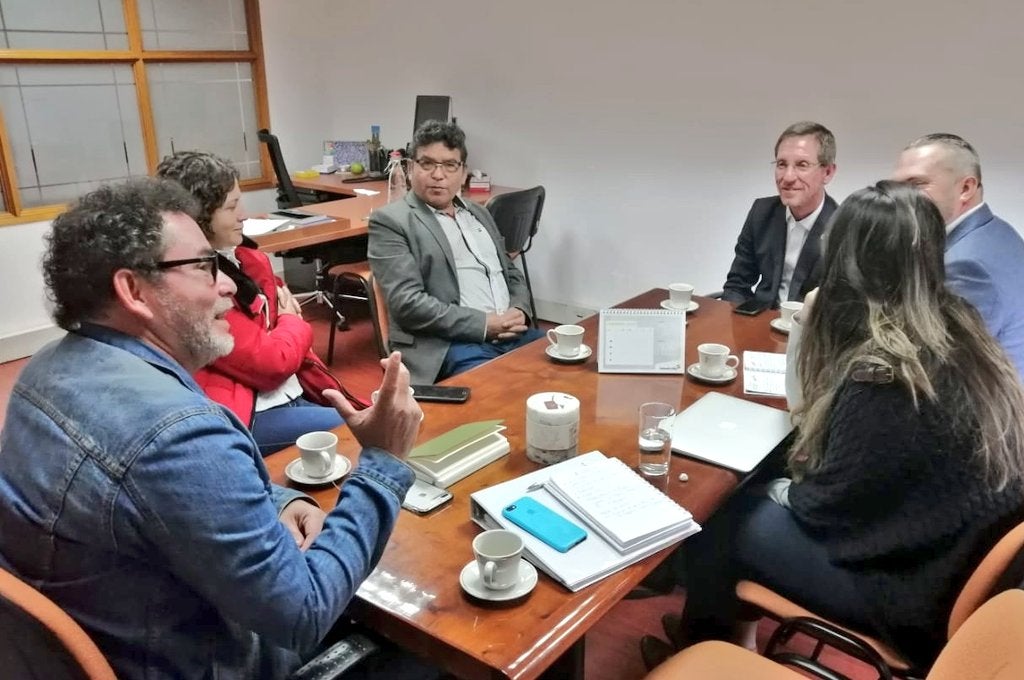 Pastor Alape en reunión con el Consejero Presidencial para la Estabilización