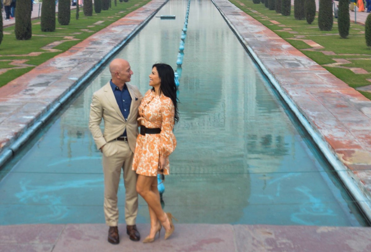 Jeff Bezos y Lauren Sánchez