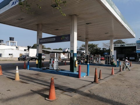 así permanecen las estaciones de combustible en La Guajir