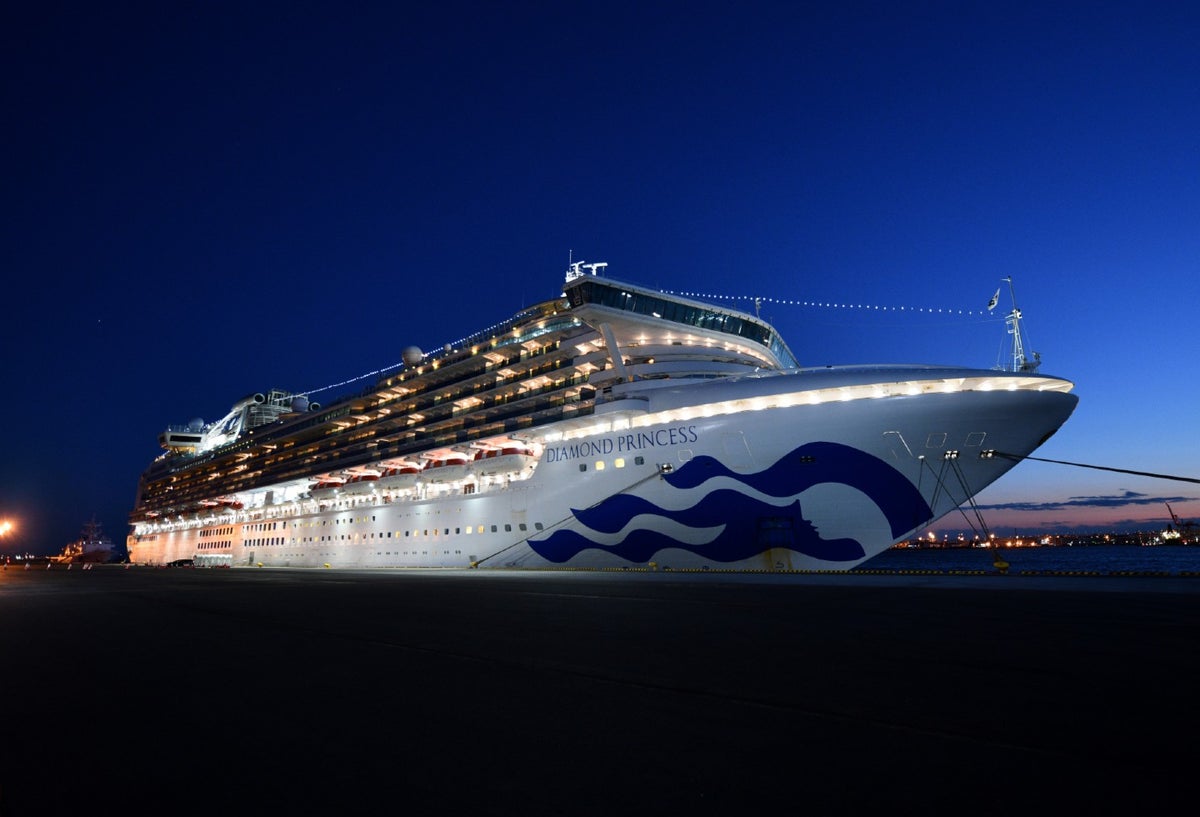 Crucero en cuarentena por coronavirus