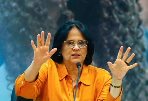 Damares Alves, ministra promotora de la abstinencia sexual