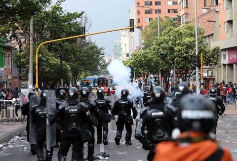 Disturbios avenida Caracas - Febrero 21