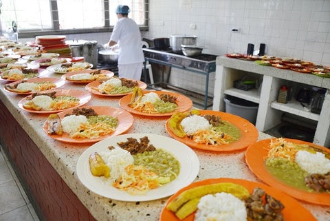 Se espera que en el transcurso de la semana los restaurantes estén en funcionamiento