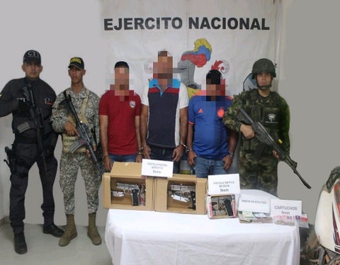 Los tres presuntos integrantes de este grupo armado fueron capturados en el municipio de San Pablo.