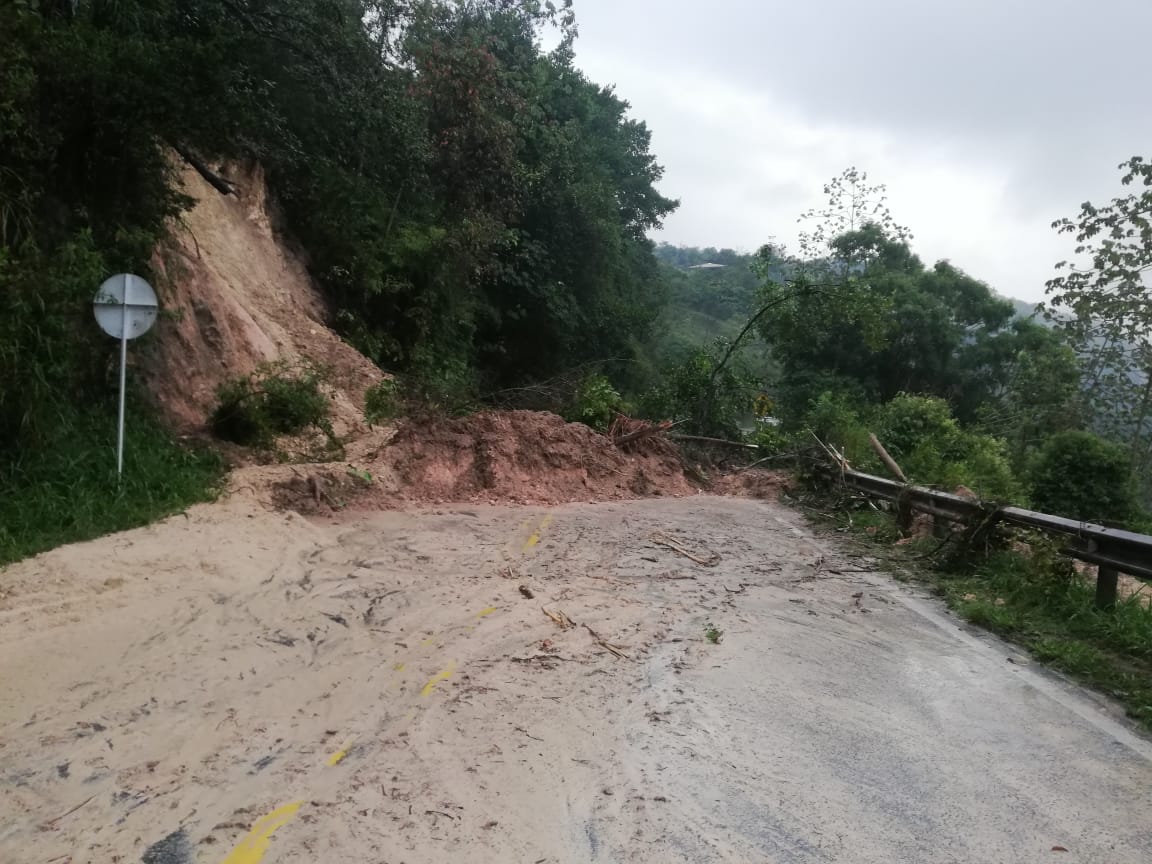 Derrumbe en Piedecuesta