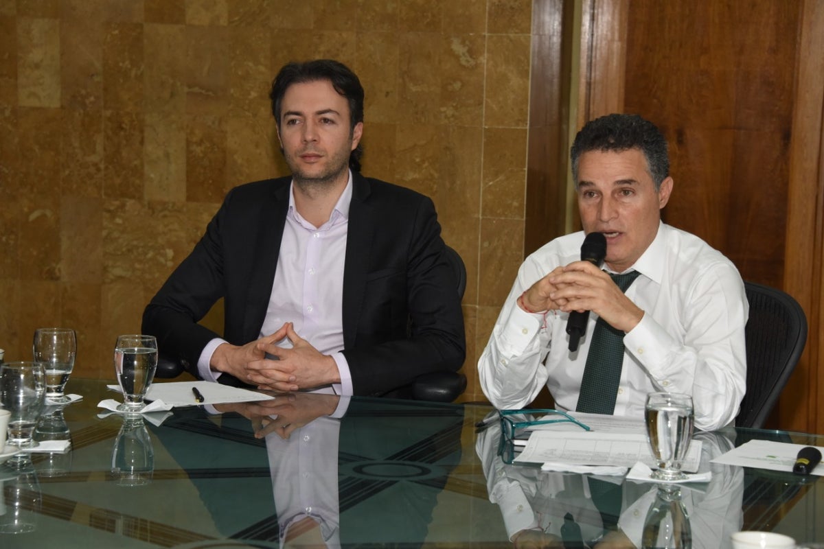 Daniel Quintero, alcalde de Medellín, y Aníbal Gaviria, gobernador de Antioquia