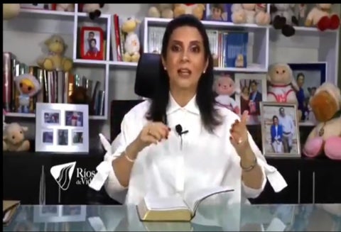 Pastora dice que los favores en el cielo se compran con plata