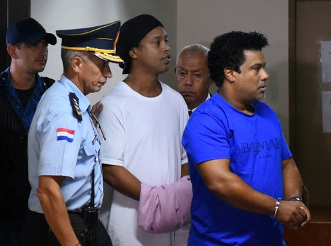 Ronaldinho preso