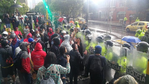 Protestas en la carrera 13
