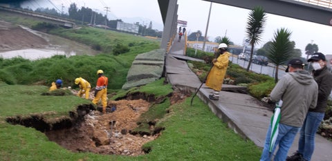 Daño en el acueducto de Chía, por temblor.