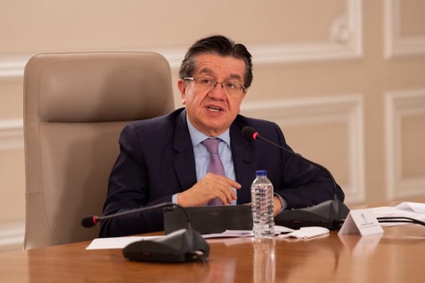 Fernando Ruiz, Ministro de Salud