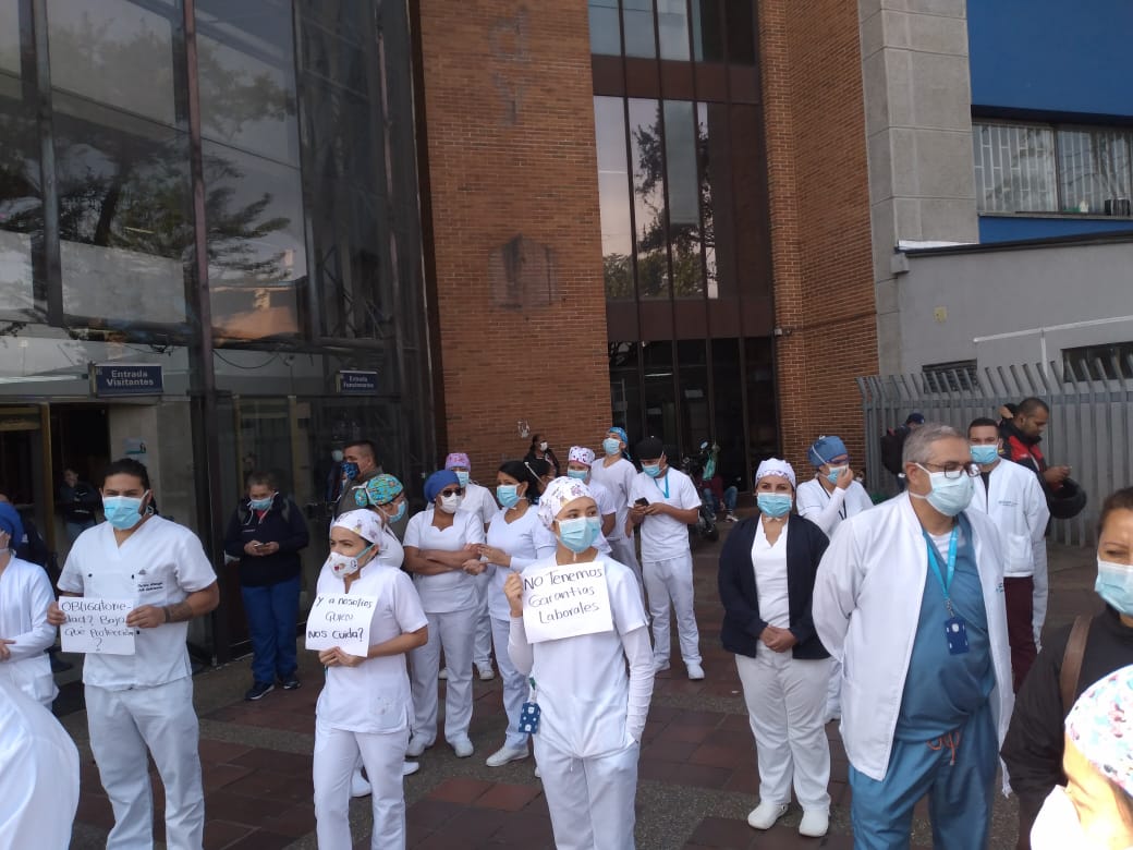 Médicos protestan en Bogotá
