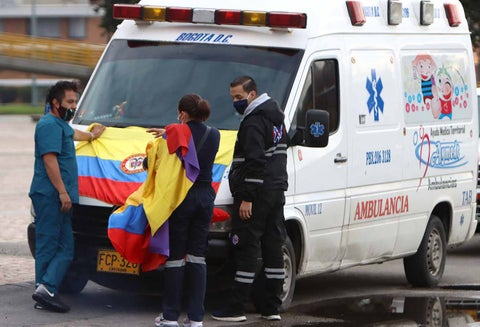 Caravana de ambulancias en Bogotá