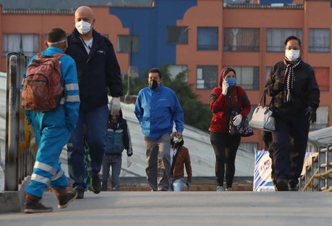 Aislamiento cuarentena confinamiento