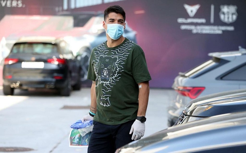 Luis Suárez llegando a la sede del Barcelona