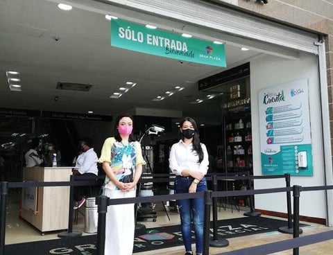 Ingreso al Centro Comercial Gran Plaza de Medellín.