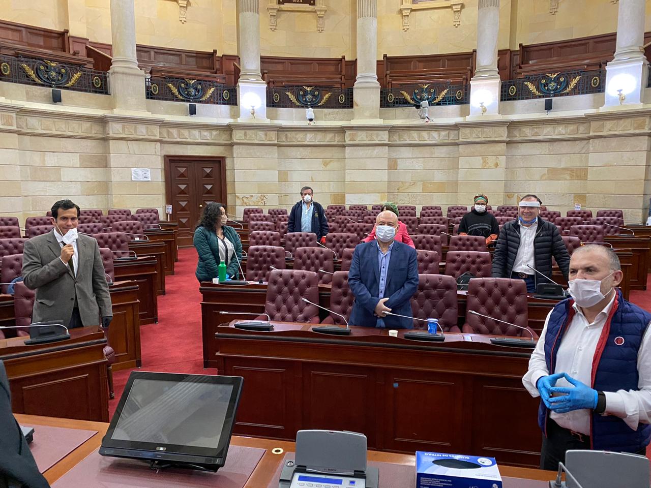 Sesión de la Comisión de Paz, Congreso semipresencial