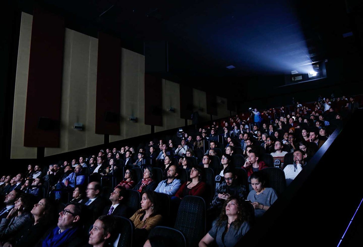 Hasta las salas de cine regresarán en Nueva Zelanda.