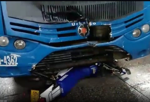 SITP atropella a camarógrafo