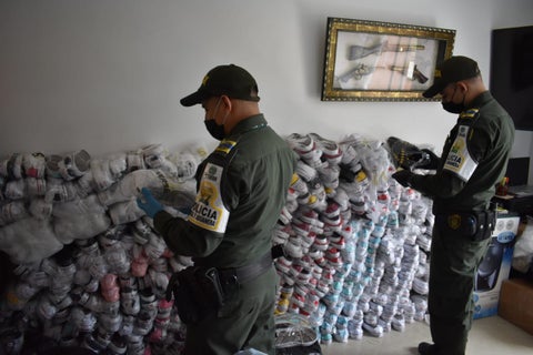 Esta mercancía era vendida de manera ilegal a través de la redes sociales.