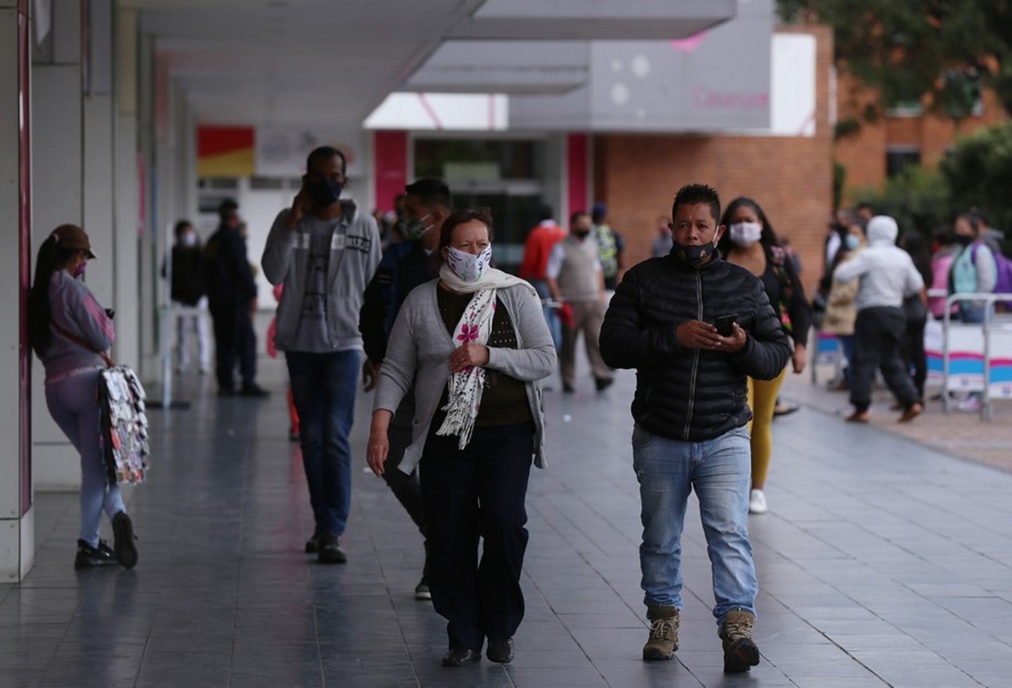 Reapertura de centros comerciales / Coronavirus en Colombia / Coronavirus en Bogotá