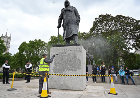 Estatua de Winston Churchill en Londres