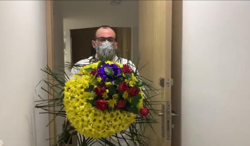 Intensivista amenazado en clínica de soledad