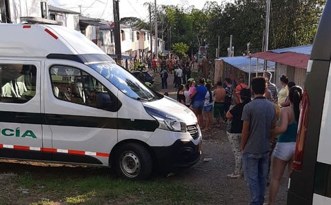 Hombre intentó quitarse la vida luego de asesinar a su esposa