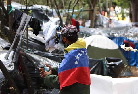 Migrantes venezolanos – crisis humanitaria en Bogotá – campamento de migrantes en Autopistas Norte