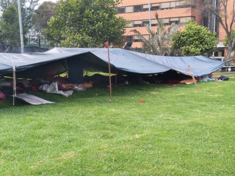 Indígenas en Parque Tercer Milenio en Bogotá.