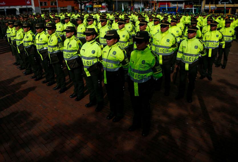Policías