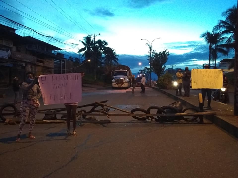 Comunidad en Buenaventura se quejan por falta de ayudas humanitarias