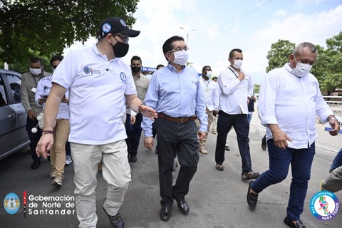 Ministro de Salud en la zona de frontera entre Colombia y Venezuela