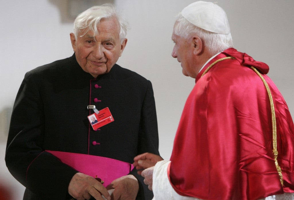 Georg Ratzing y su hermano Benedicto XVI