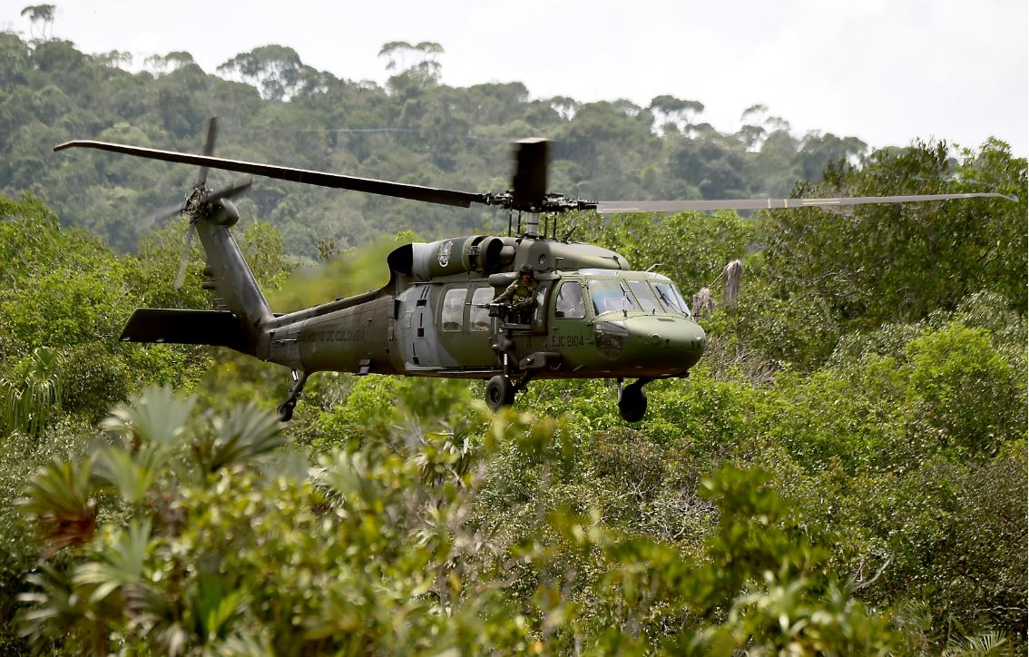 Helicóptero Black Hawk al servicio del Ejército.