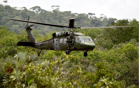 Helicóptero Black Hawk al servicio del Ejército.