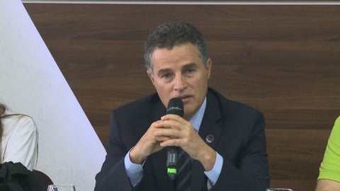 Reforzó el equipo de su defensa para lograr revocar la detención domiciliaria.