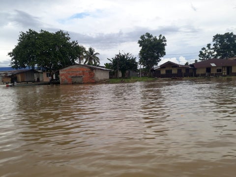 Las calles, cultivos y algunas viviendas quedaron bajo el agua.