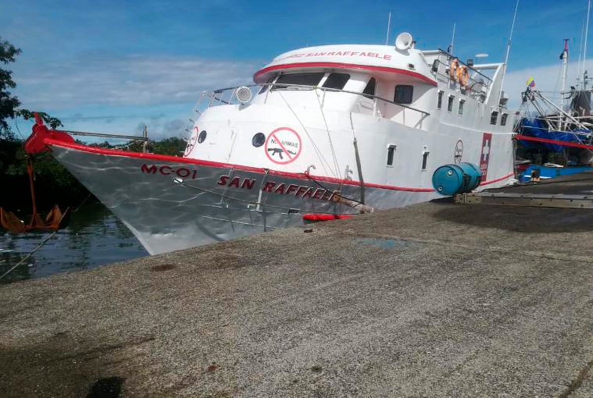 Roban barco hospital en Buenaventura