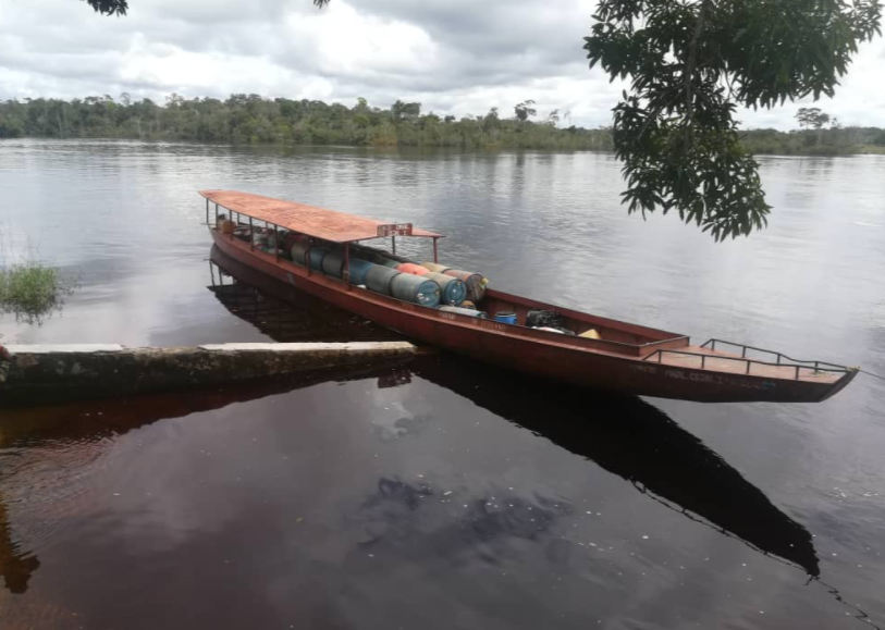 Embarcación colombiana “Cejal I”, incautada por Venezuela en Guainía